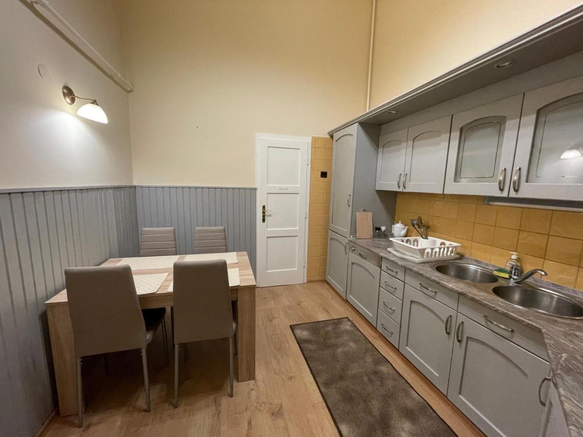 Fullmoon Apartments 1 Segedin Dış mekan fotoğraf