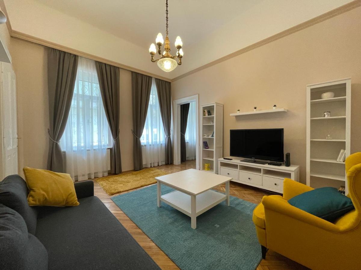 Fullmoon Apartments 1 Segedin Dış mekan fotoğraf